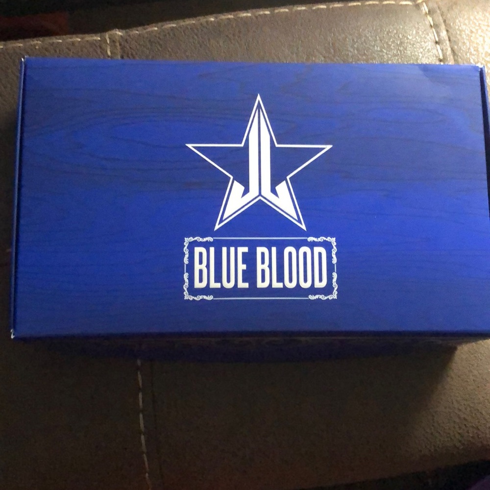 Jeffree Star Blue Blood Make Up palette